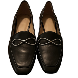 PLV Elegant Black leather Loafers with Silver accents size 8 1 inch heel